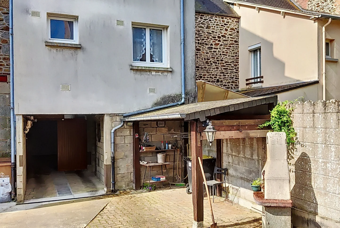 Maison de Ville 99m2 - 5 Pièces à Fougères 