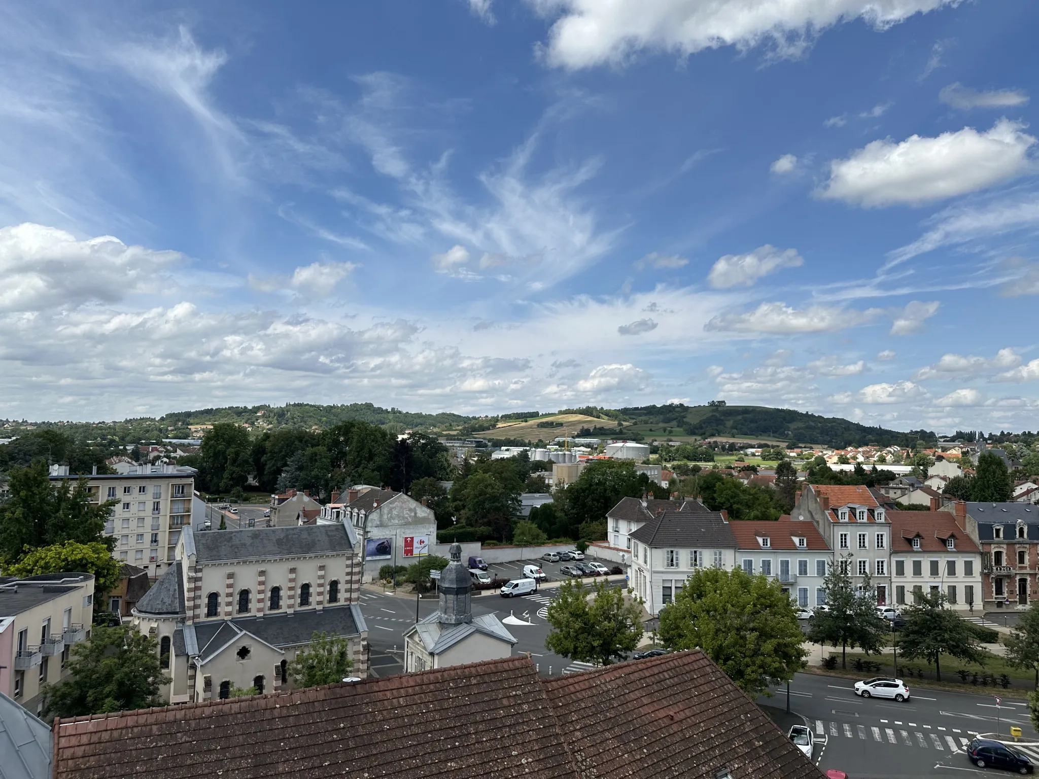 Appartement rénové T3 avec balcon - Cusset 