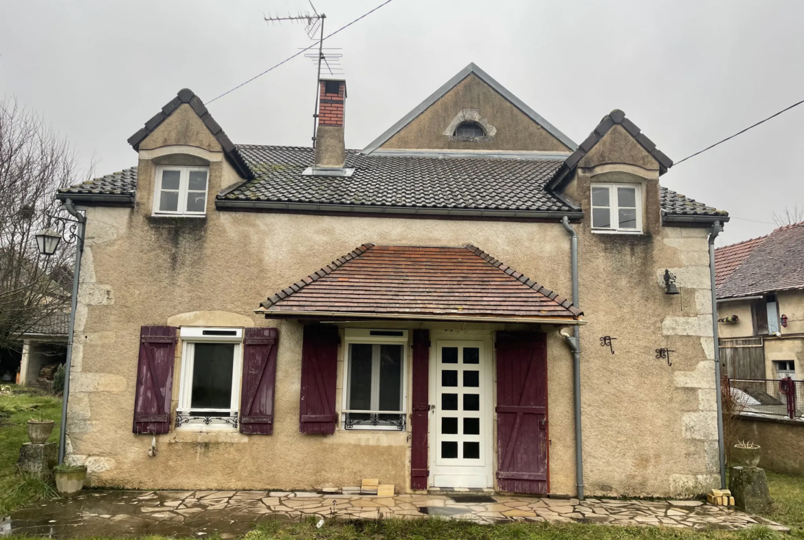 Maison en Pierre de Plain-Pied à Montbard 