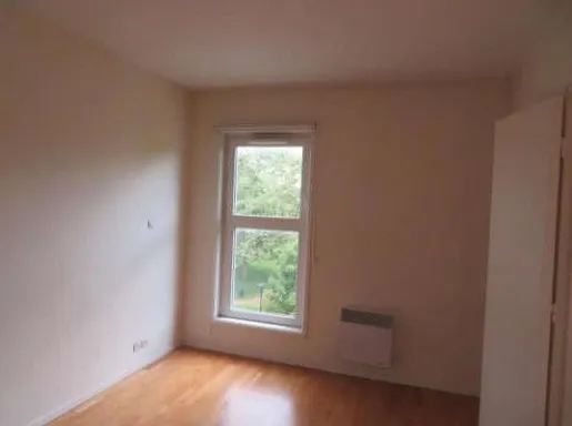 Appartement T5 à Voisins-Le-Bretonneux avec 4 chambres 