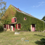 Maison à rénover avec jardin à Beire le Chatel