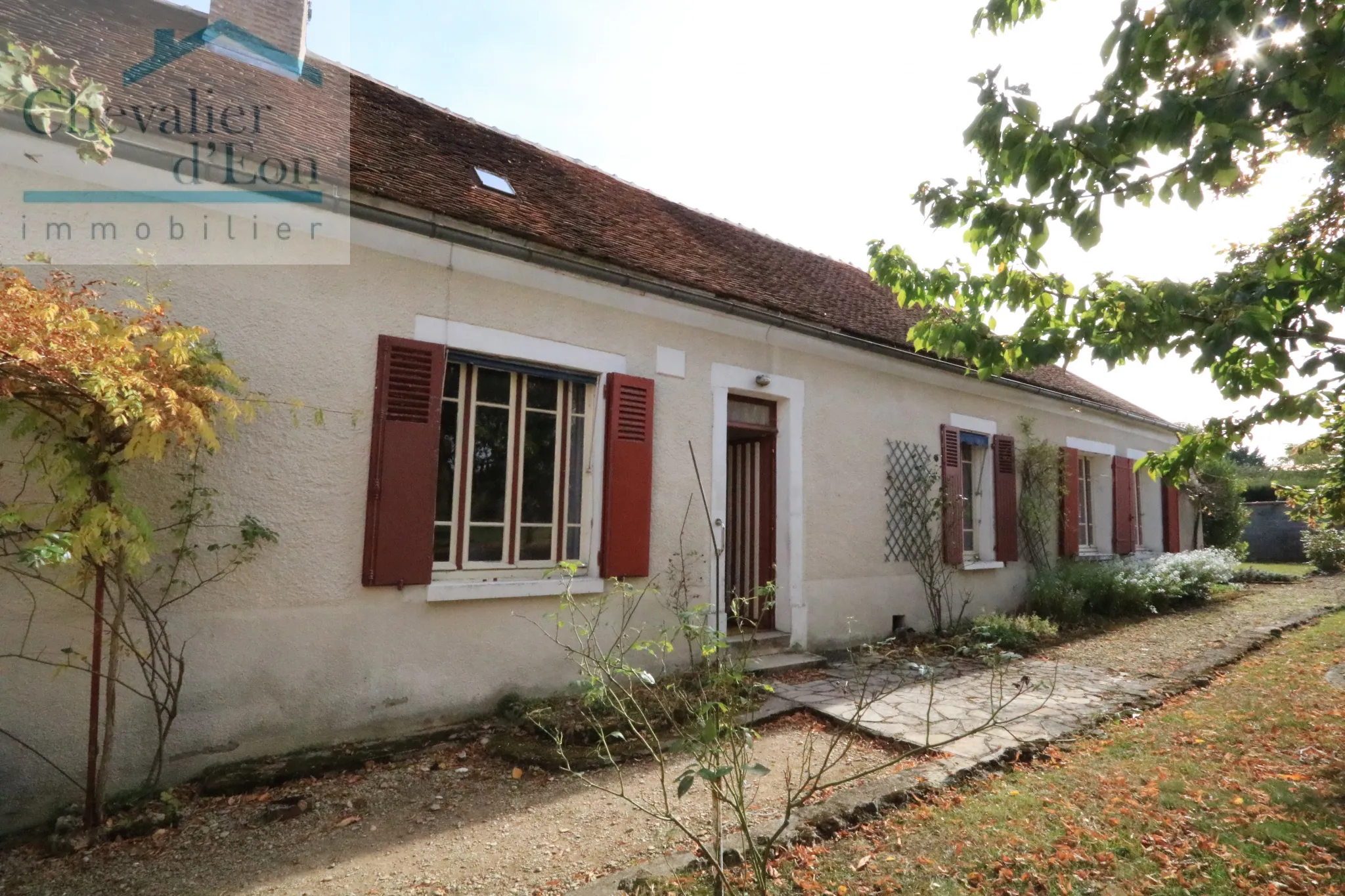 Maison principale et annexe à Roffey proche de Tonnerre 