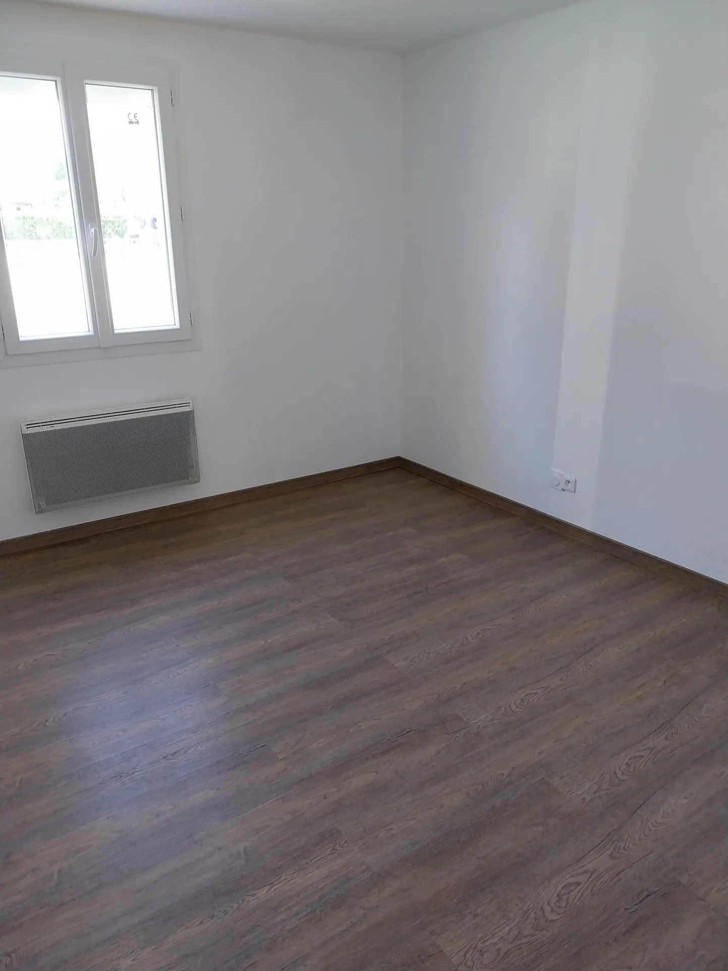 Maison Rénovée à Vendre à Brevonnes - 129m2 - 159 500 euros 