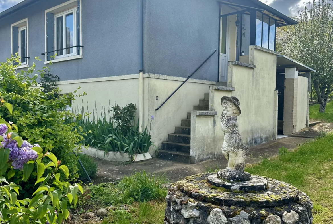 Pavillon sur sous-sol à Morée avec jardin et champs 