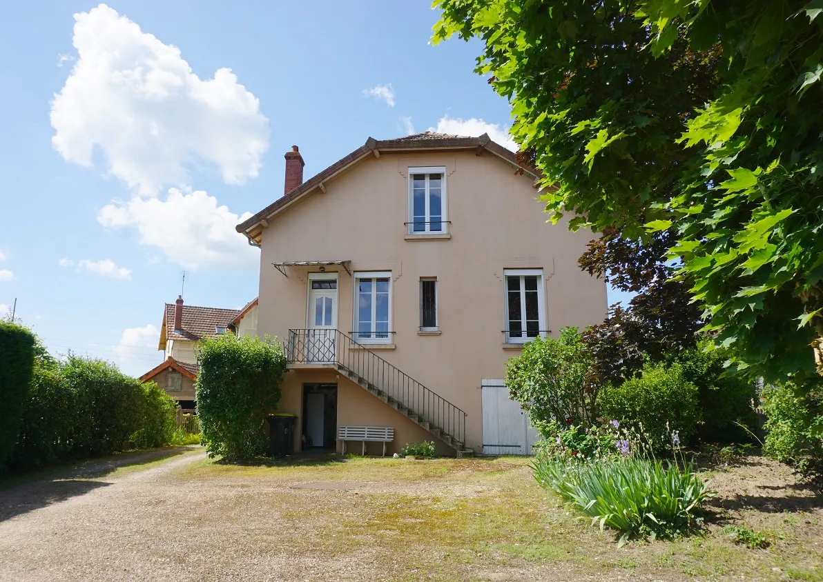 Maison des années 30 à Paray le Monial 