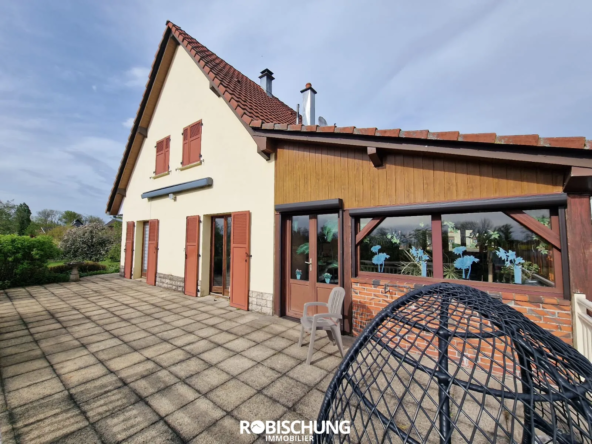 Belle Maison Individuelle avec Dépendance et Grand Terrain à Chavannes sur l etang