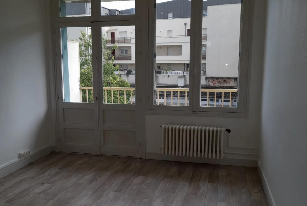 Vente Appartement 2 chambres en hypercentre Vierzon 18100 