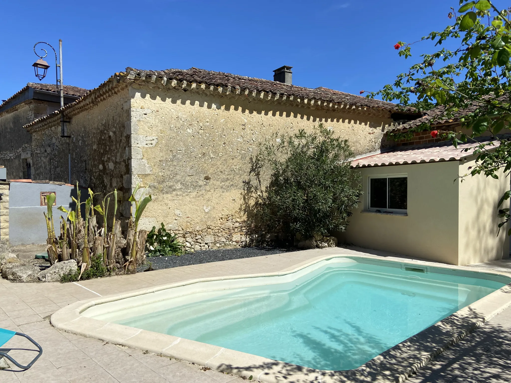 Maison de type landaise avec piscine à Montréal-du-Gers 