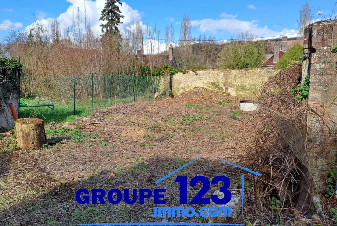 Maison Familiale à La Ferté Loupière avec Jardin 