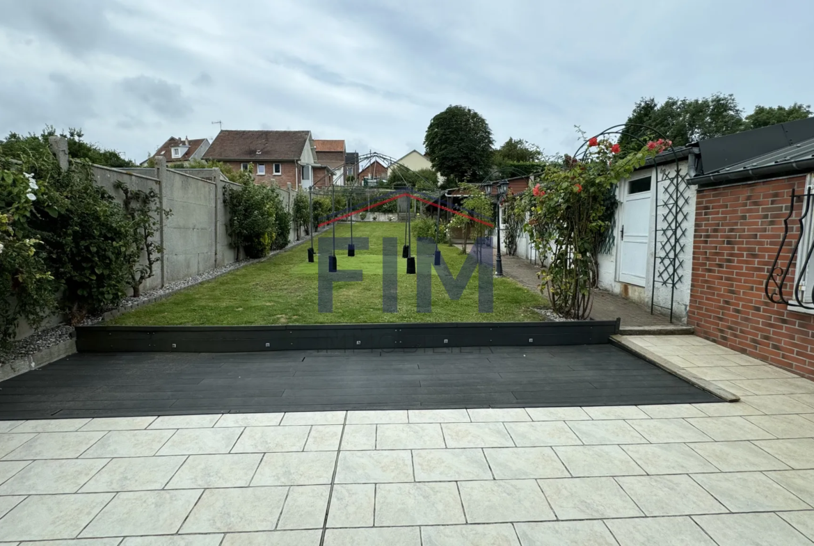 Maison en briques à Neuville les Dieppe sur 519m2 de terrain 