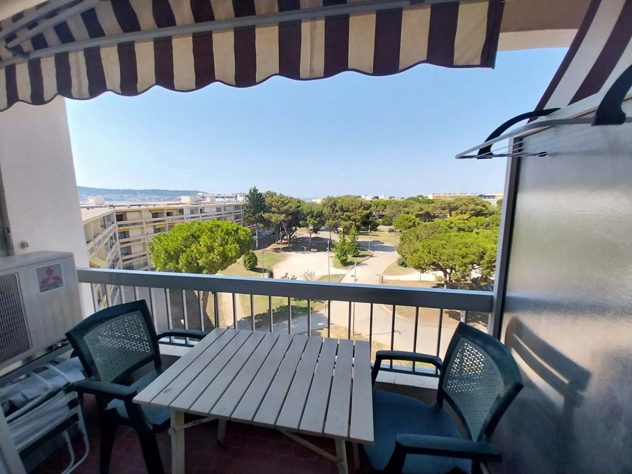 Appartement T1 Climatisé avec Vue sur Parc Charles de Gaulle - Balaruc-les-Bains 