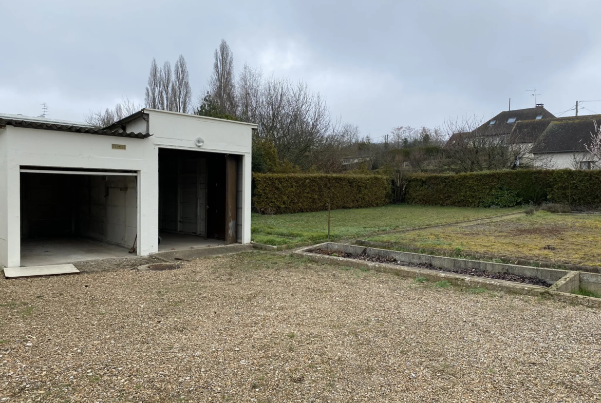 Maison Traditionnelle à Pacy-sur-Eure, 52 m2, Confortable 