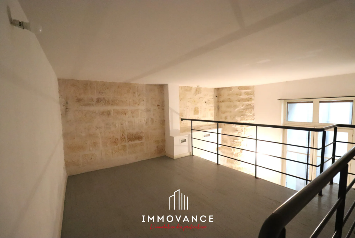 Vente Centre-historique Montpellier Loft 59m2 clim + cour 