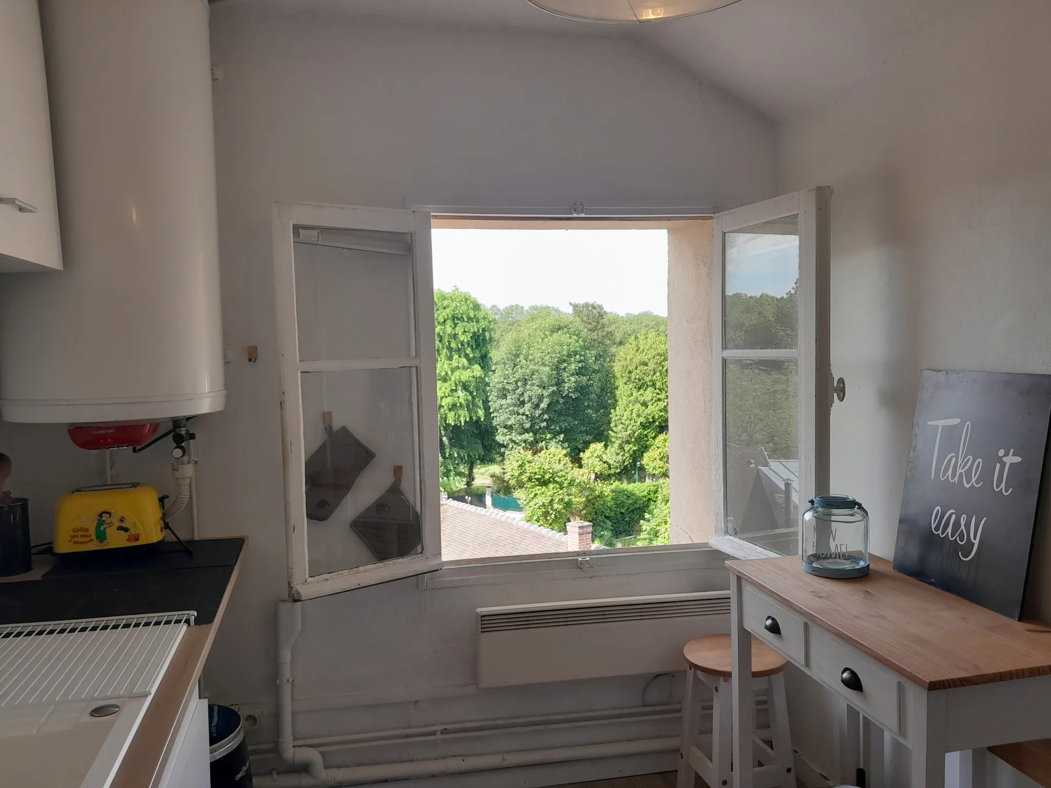 Studio en plein centre de Rambouillet avec vue dégagée 