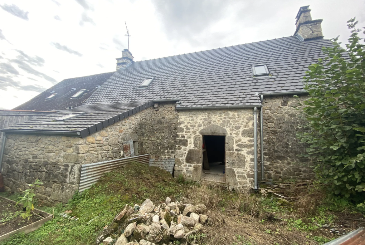 Authentic Stone House in Gros Chastang 