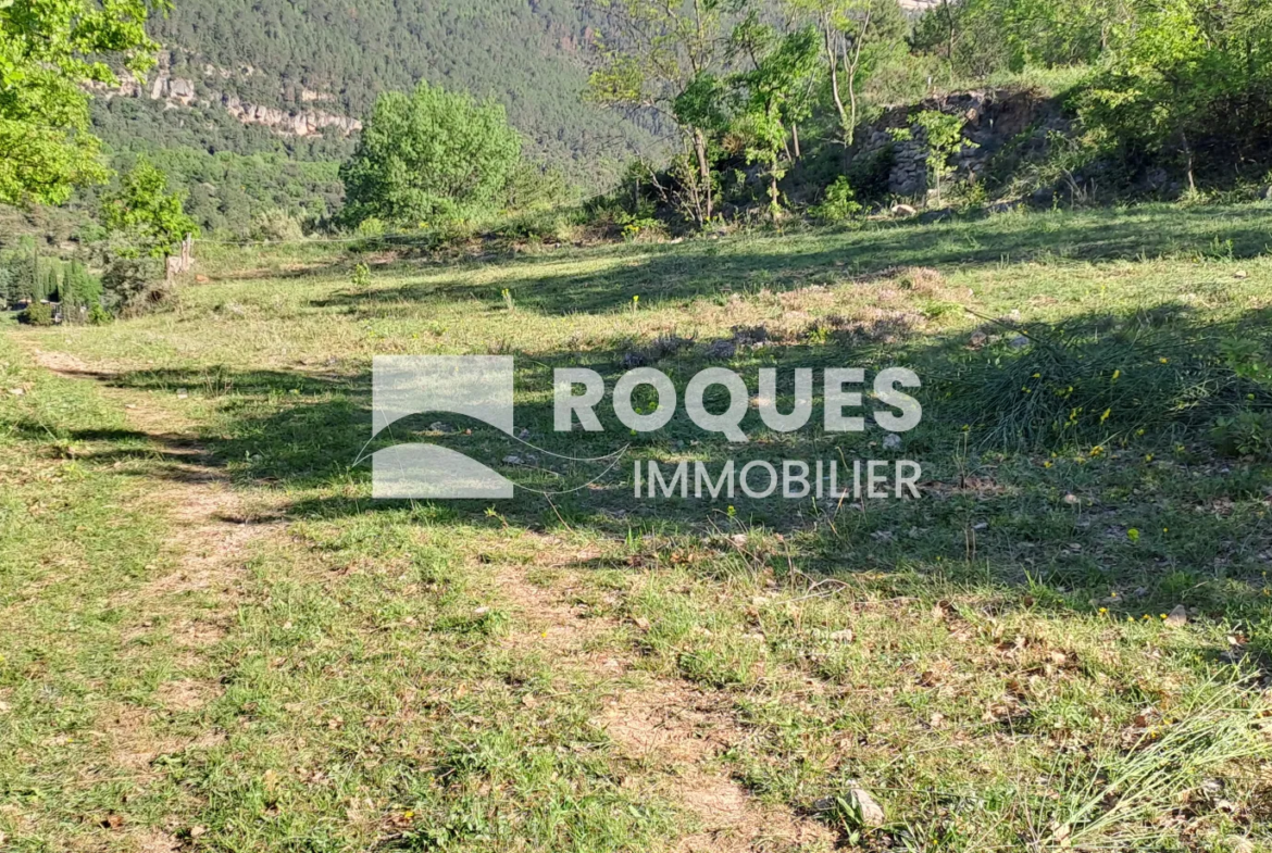 Terrain de Loisirs avec Vue Exceptionnelle à St Etienne de Gourgas 