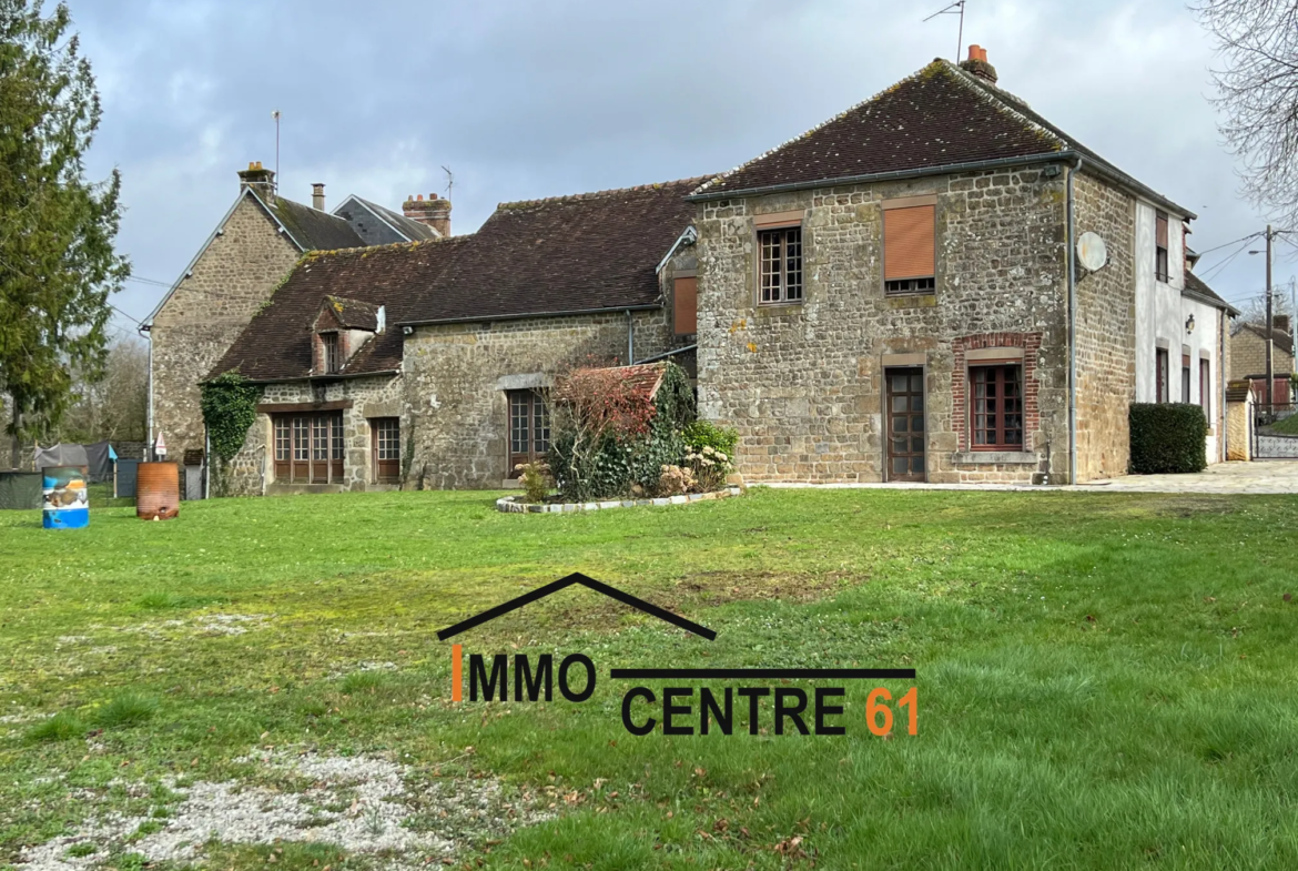 Maison 100m2 avec Terrain Constructible et Dépendances à La Ferté Macé 