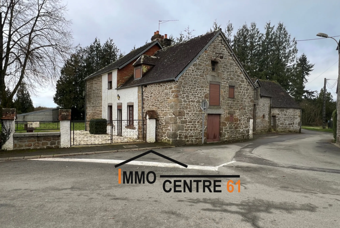 Maison 100m2 avec Terrain Constructible et Dépendances à La Ferté Macé 