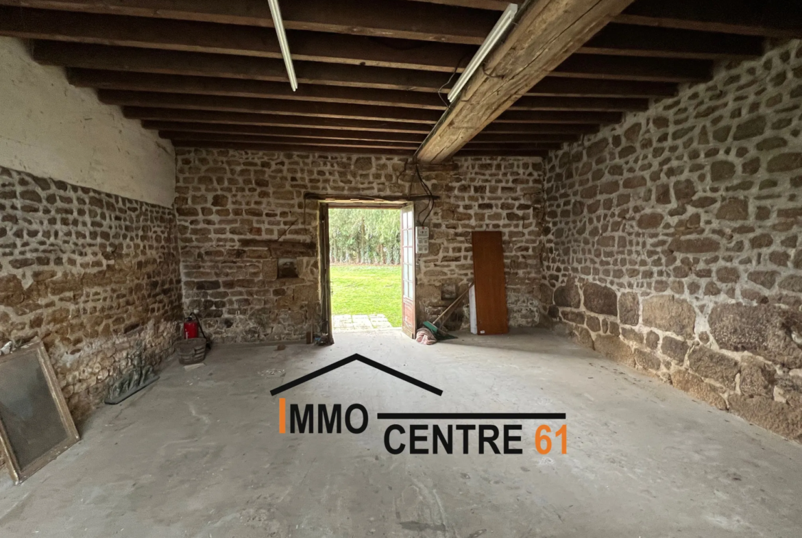 Maison 100m2 avec Terrain Constructible et Dépendances à La Ferté Macé 