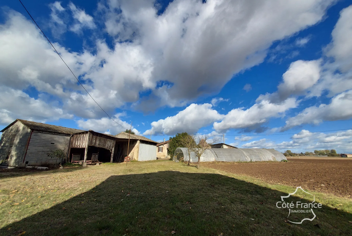 Ancienne ferme à rénover à 5 min de Marmande - 280 m2 habitables 