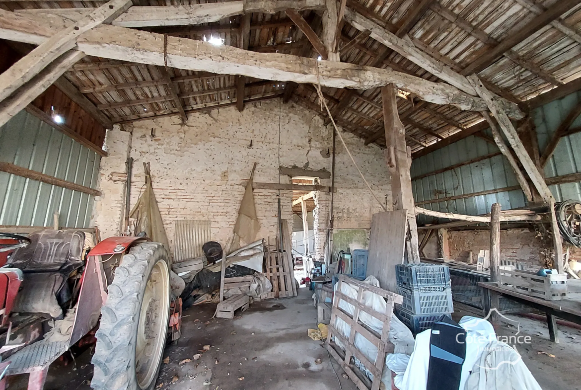 Ancienne ferme à rénover à 5 min de Marmande - 280 m2 habitables 