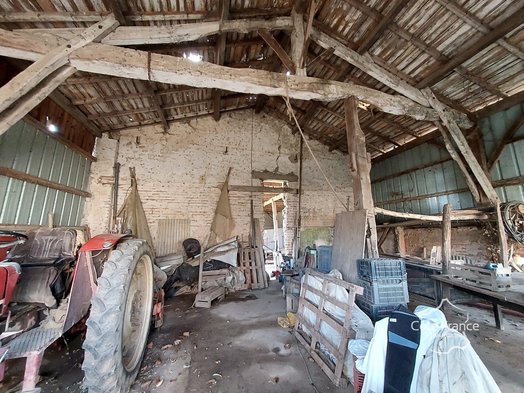 Ancienne ferme à rénover à 5 min de Marmande - 280 m2 habitables 