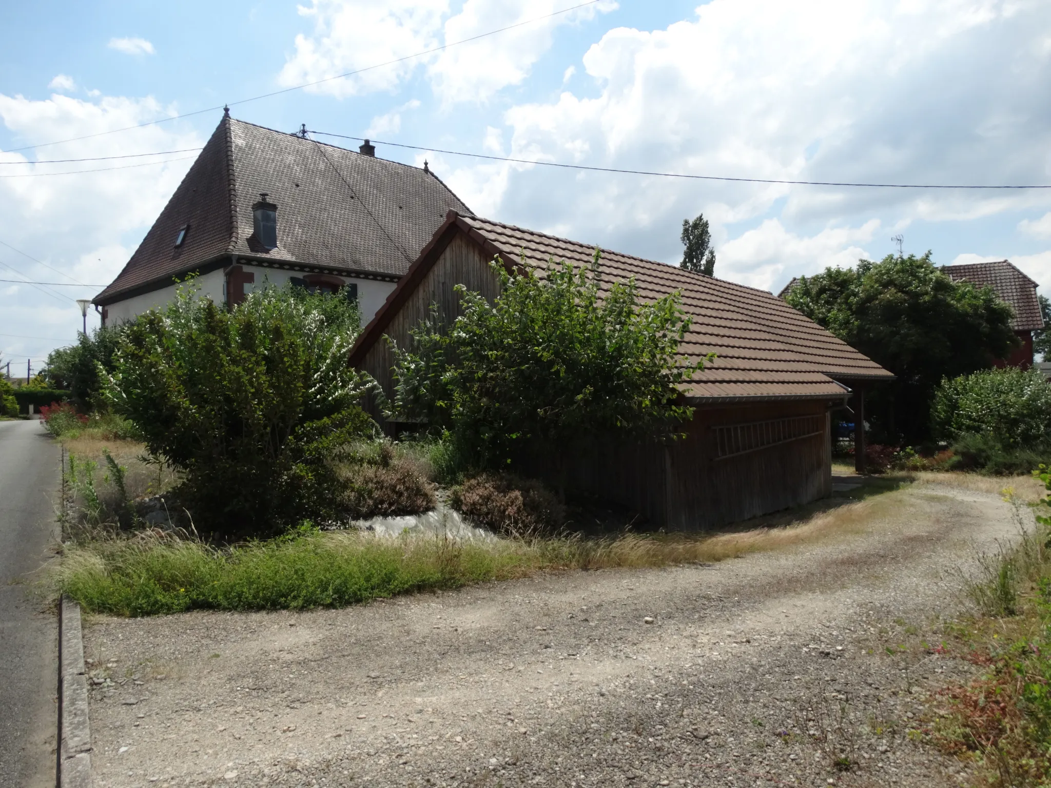 Immeuble de rapport à terminer à Chavannes sur l'Etang 