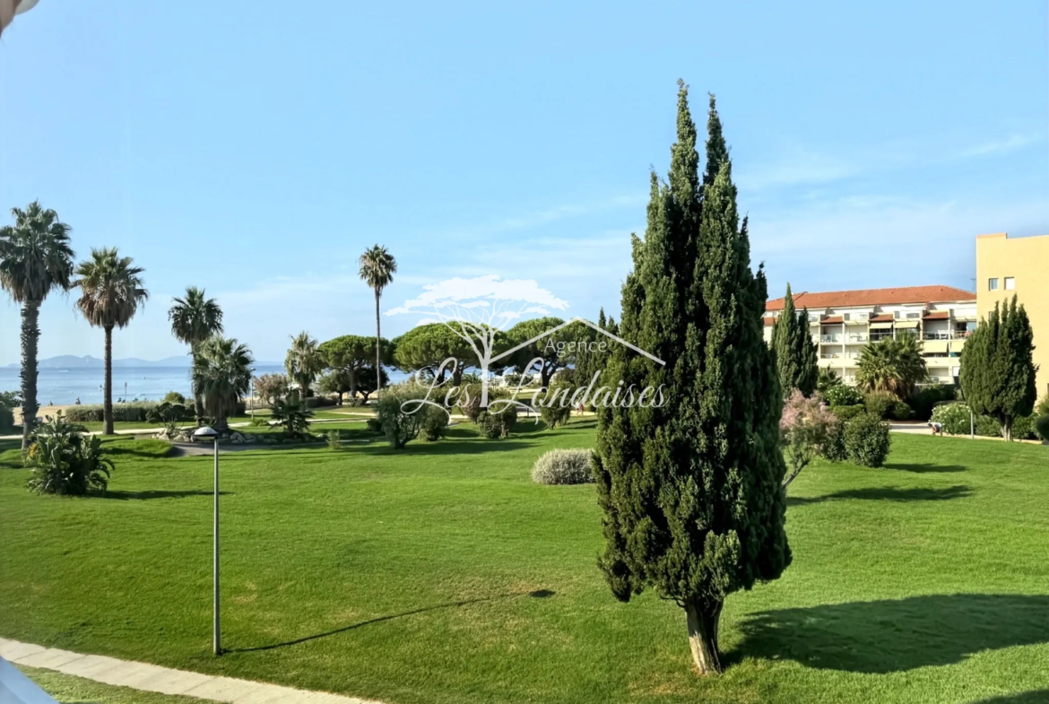 Appartement T3 avec Mezzanine et Vue Mer - La Londe-les-Maures 