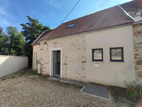 Maison Ancienne Rénovée avec Terrain à Dourdan