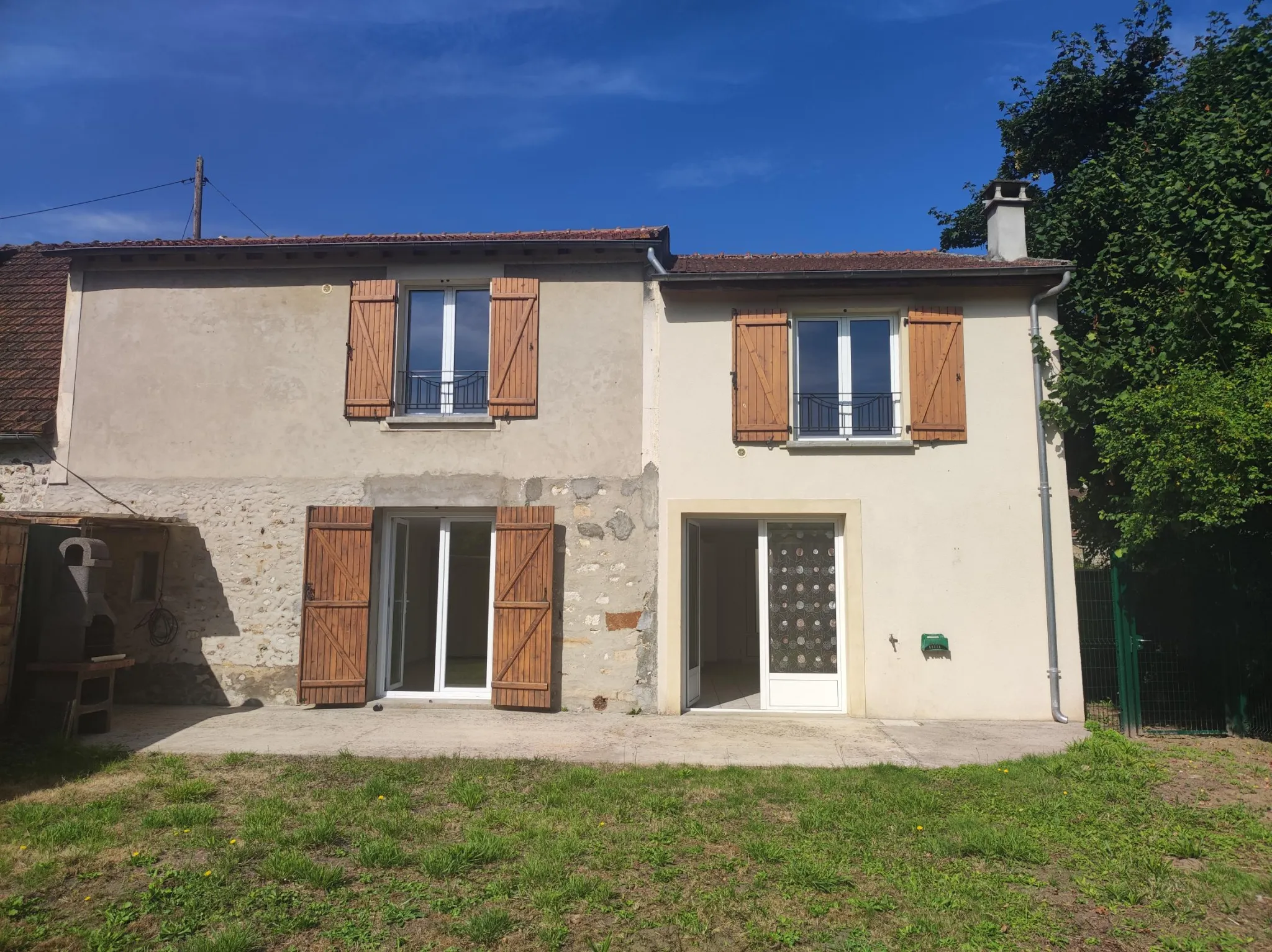 Maison Ancienne Rénovée avec Terrain à Dourdan 