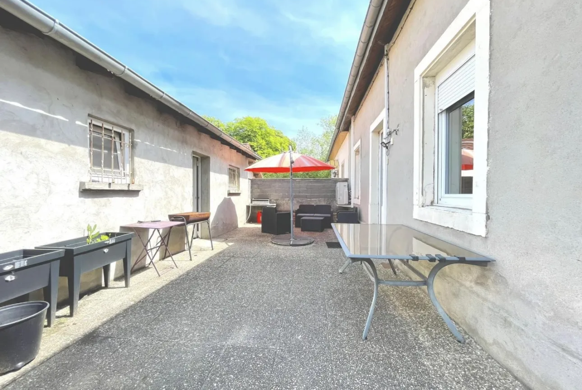 Maison Mitoyenne 100m2 à Sarralbe avec Jardin et Garage 