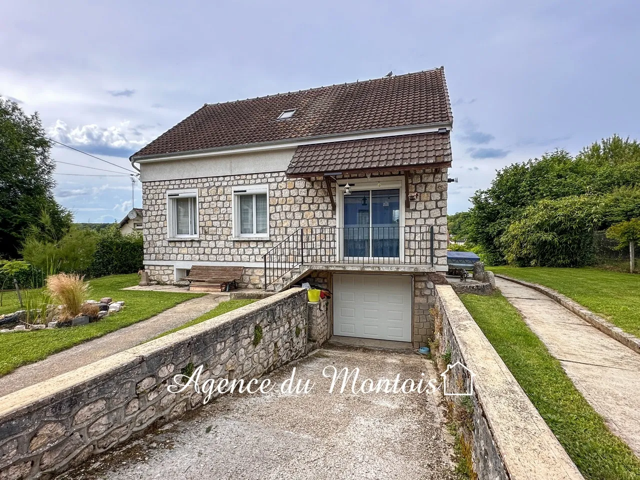 Pavillon Traditionnel avec Vue Détaillée à Donnemarie-Dontilly 