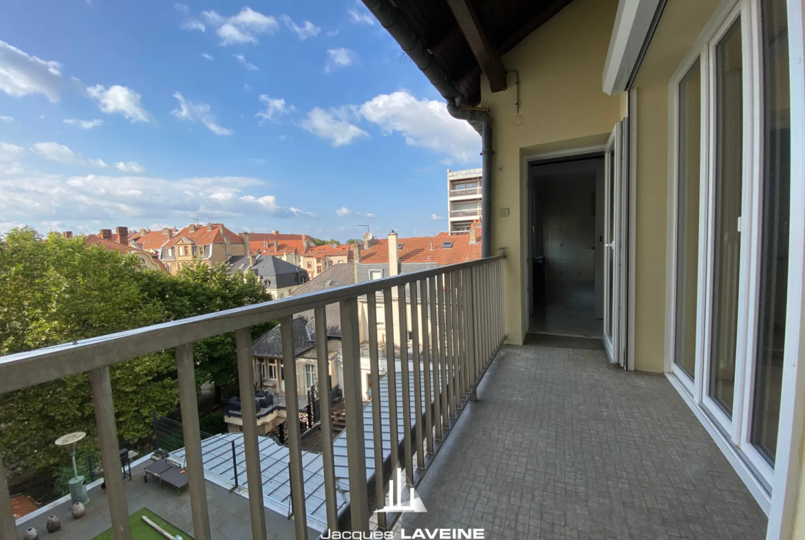 Appartement 5 pièces à Metz avec grand balcon 