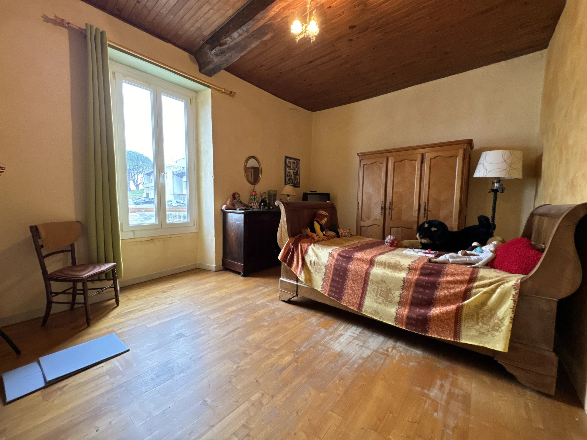 Maison de village à rénover avec 4 chambres à Penne d'Agenais 