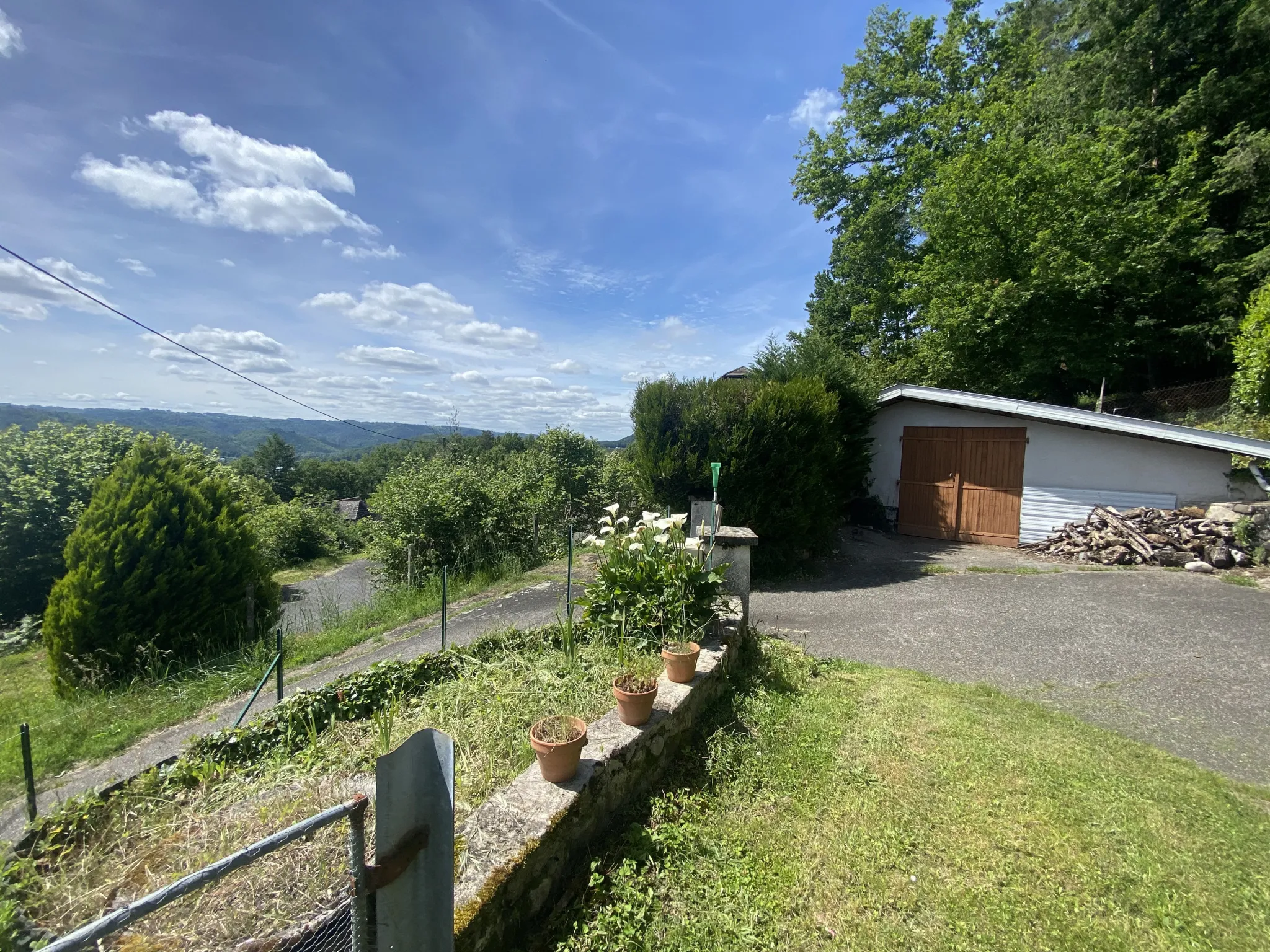 Maison Familiale avec Vue sur la Vallée à Argentat 