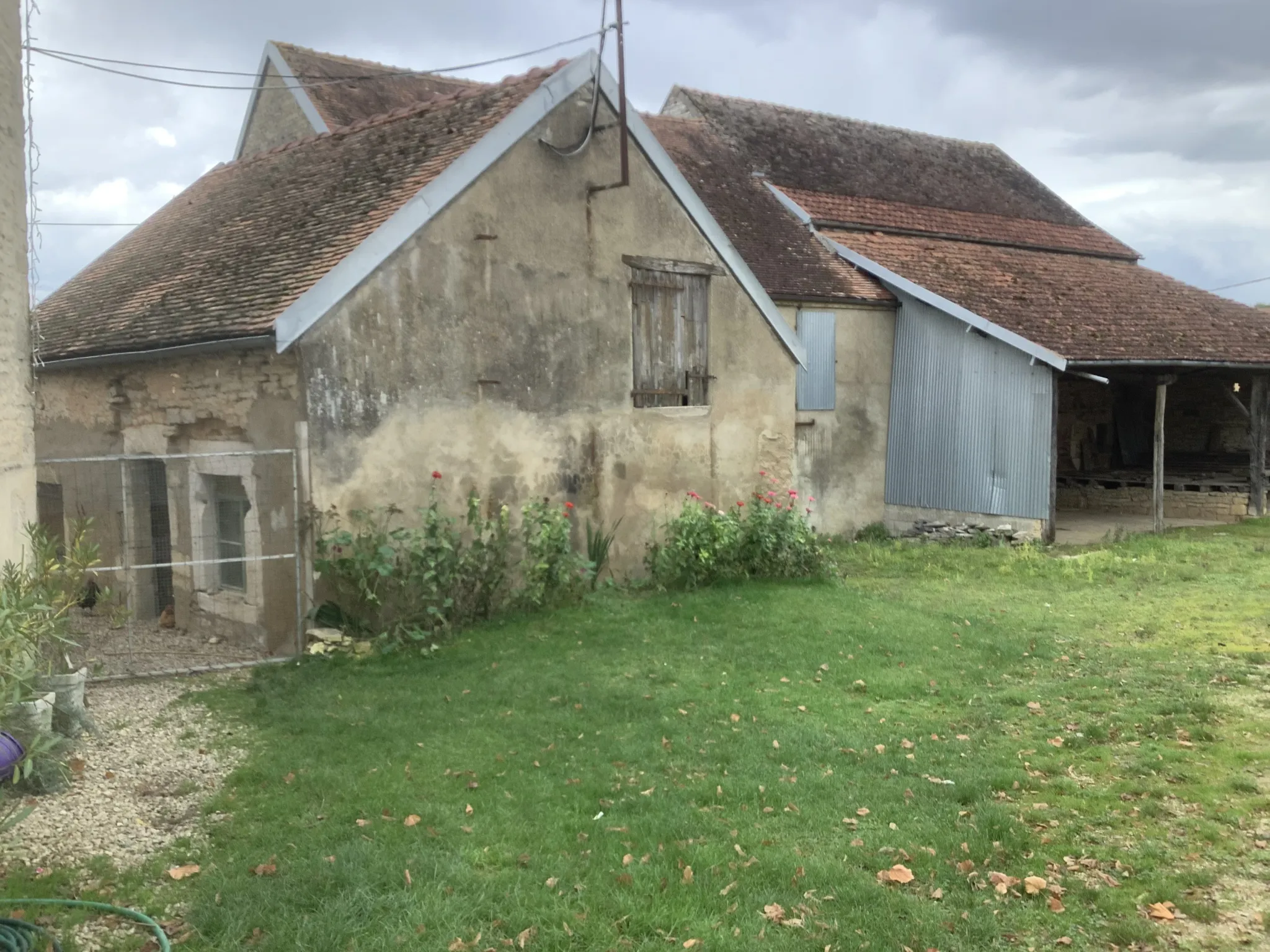 Ferme avec Dépendances à Montbard 