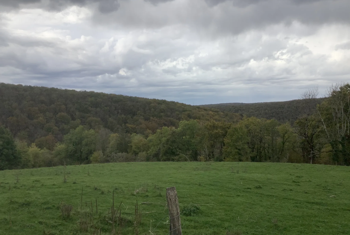 Ferme avec Dépendances à Montbard 