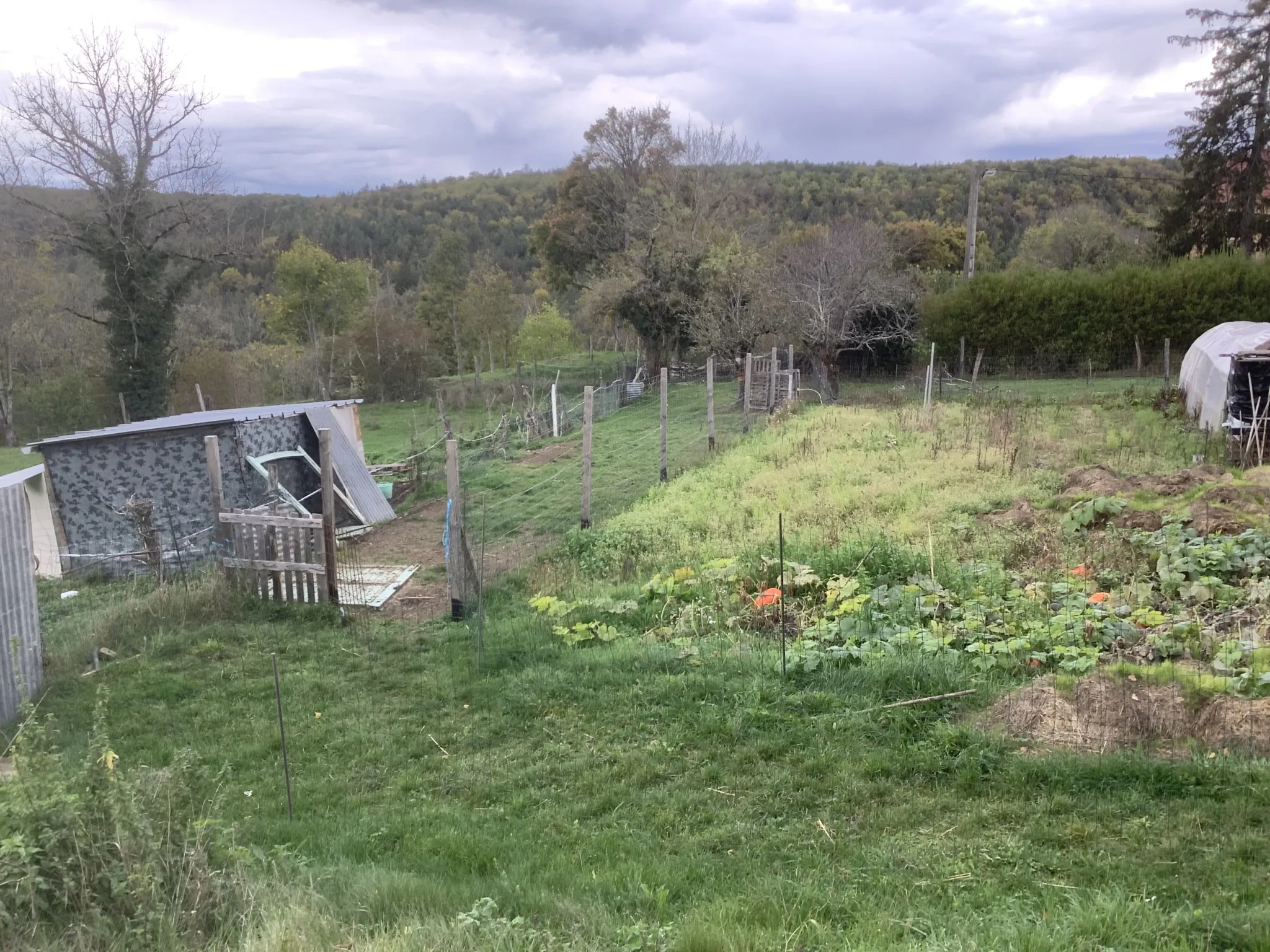 Ferme avec Dépendances à Montbard 