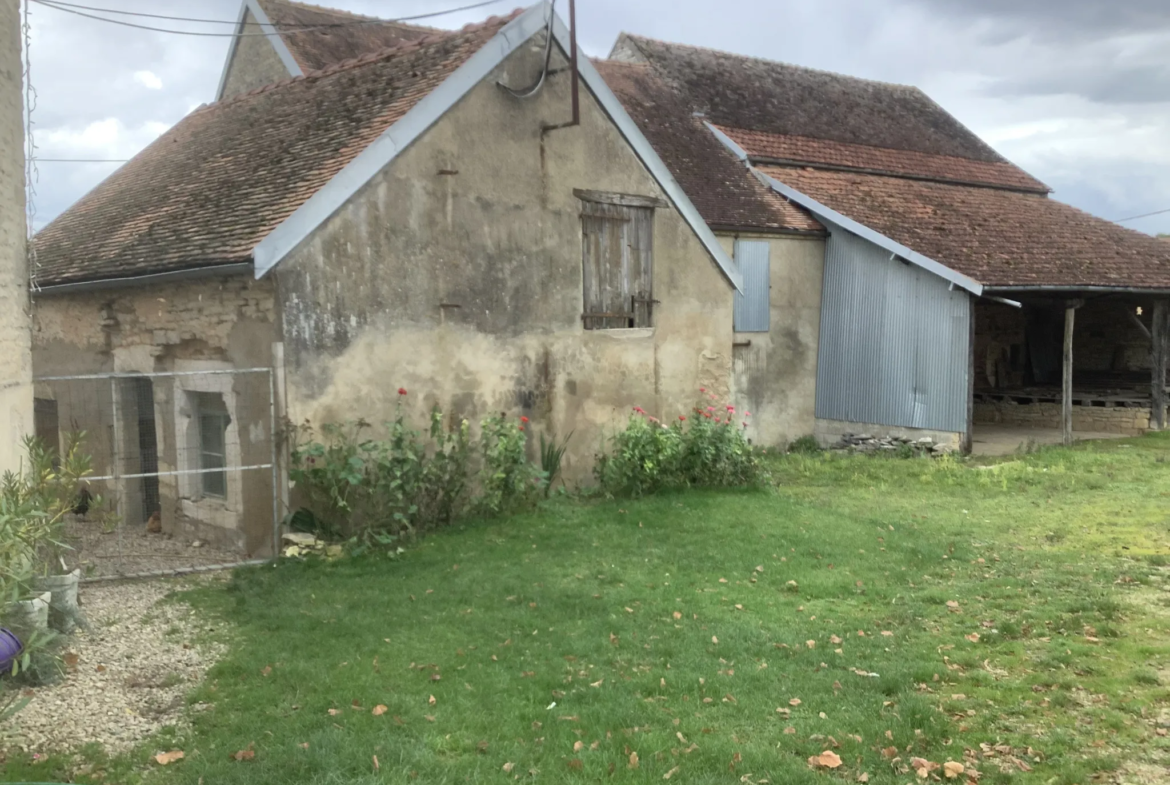 Ferme avec Dépendances à Montbard 