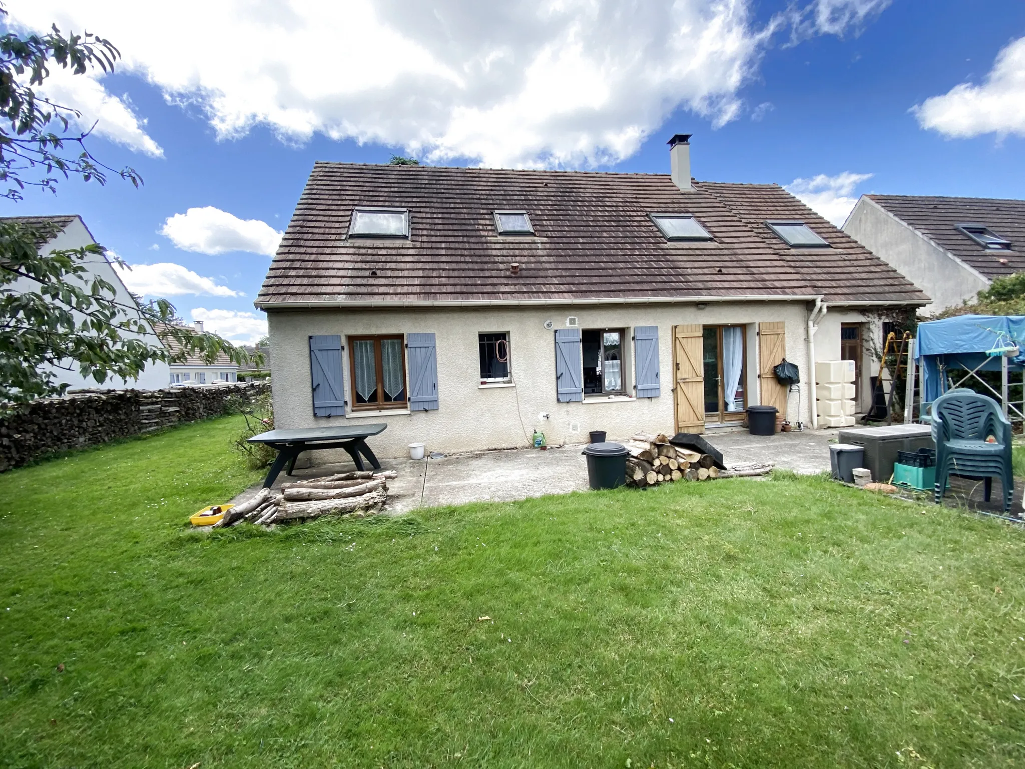 Maison à fort potentiel à Neuilly sous Clermont 