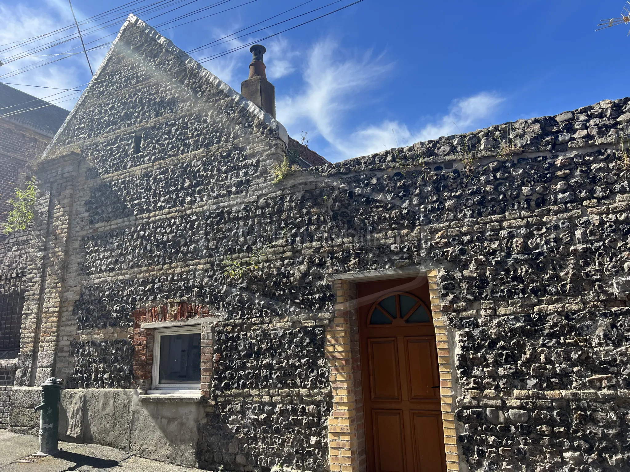 Immeuble à vendre à Dieppe, Le Pollet avec local commercial, triplex et maison 