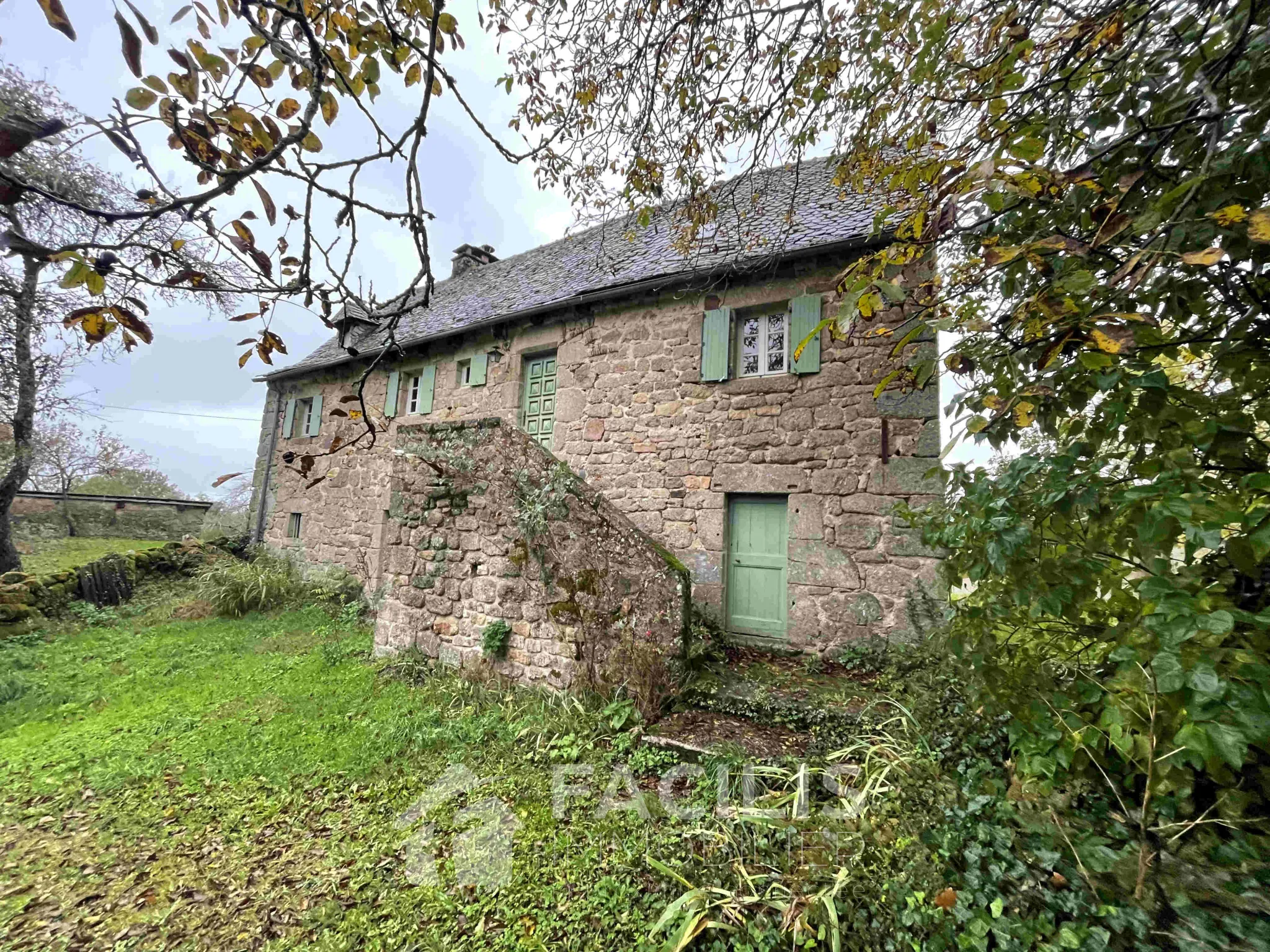 Maison à Golinhac avec Vue sur la Vallée du Lot 