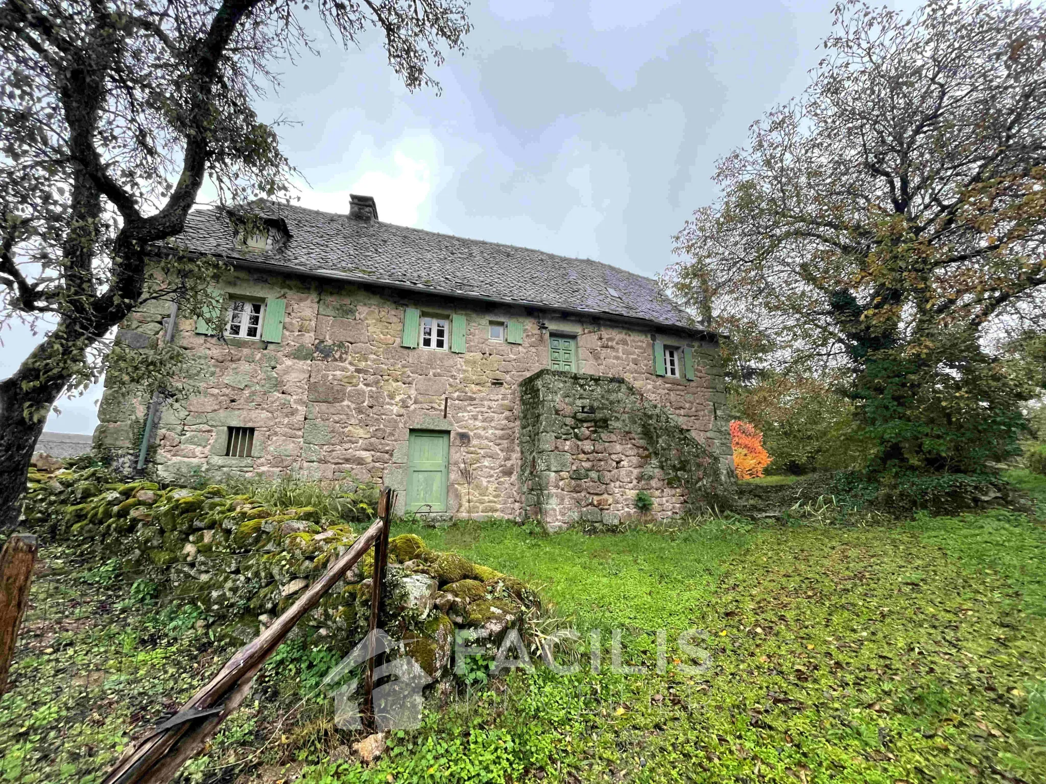 Maison à Golinhac avec Vue sur la Vallée du Lot 