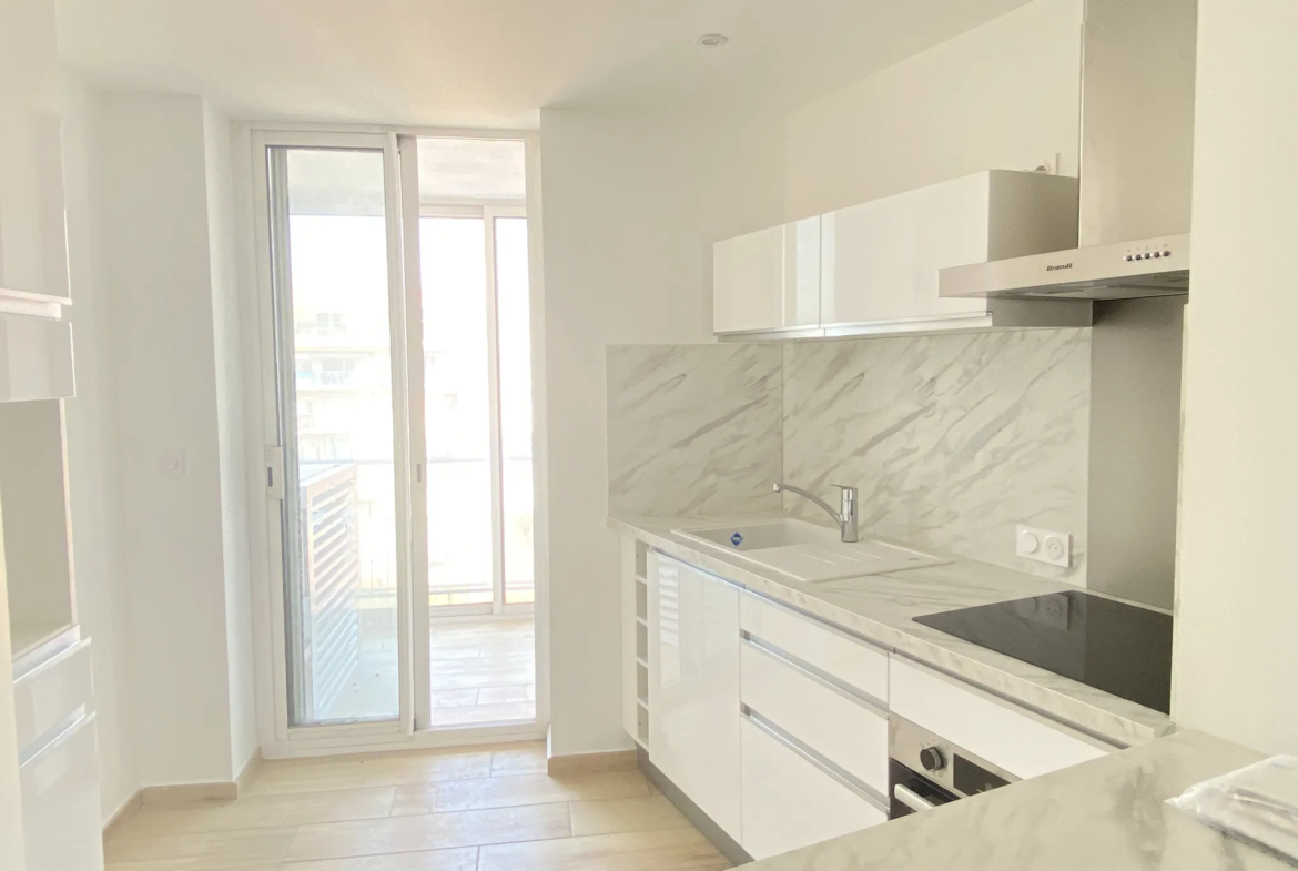 Appartement Rénové avec Vue sur les Quais, Perpignan 