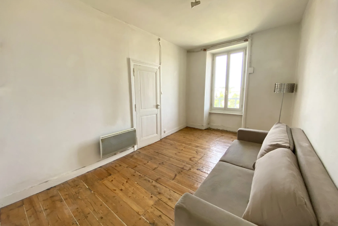 Appartement lumineux avec vue à Annonay 