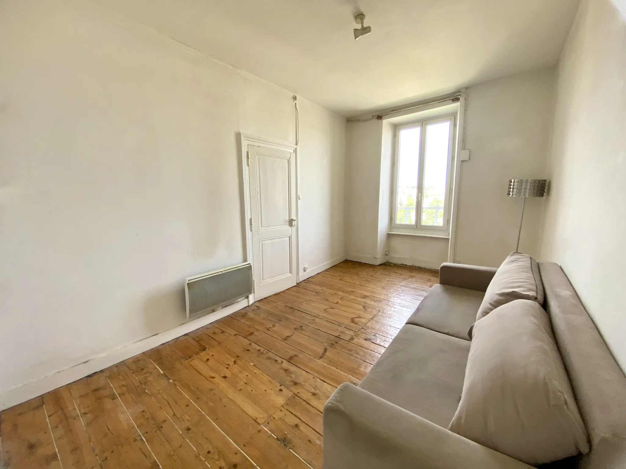 Appartement lumineux avec vue à Annonay 