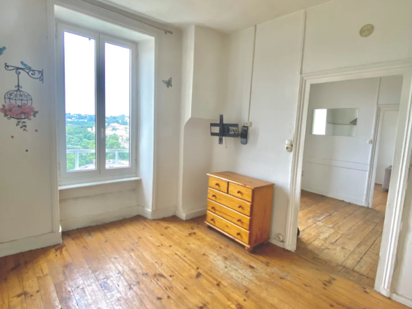 Appartement lumineux avec vue à Annonay