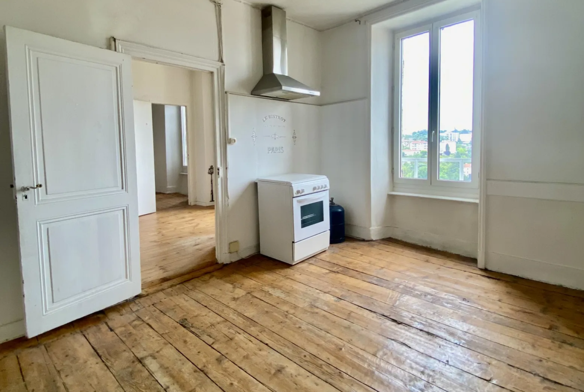 Appartement lumineux avec vue à Annonay 