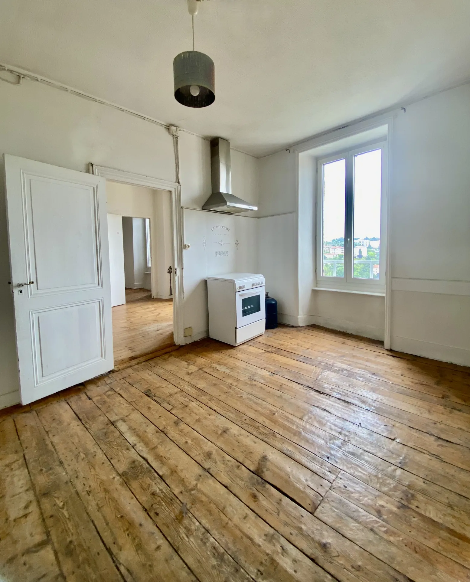 Appartement lumineux avec vue à Annonay 