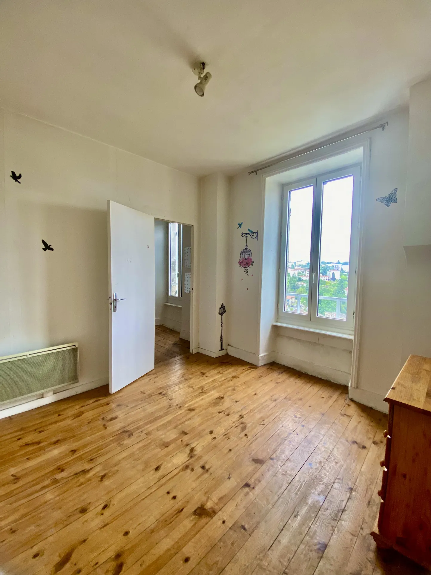 Appartement lumineux avec vue à Annonay 